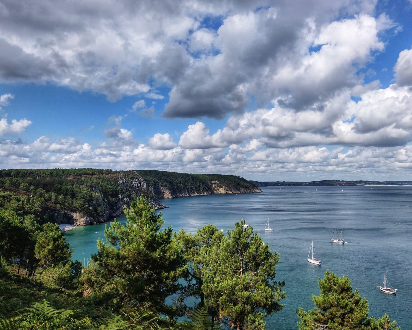 Coastline and boats in the sea